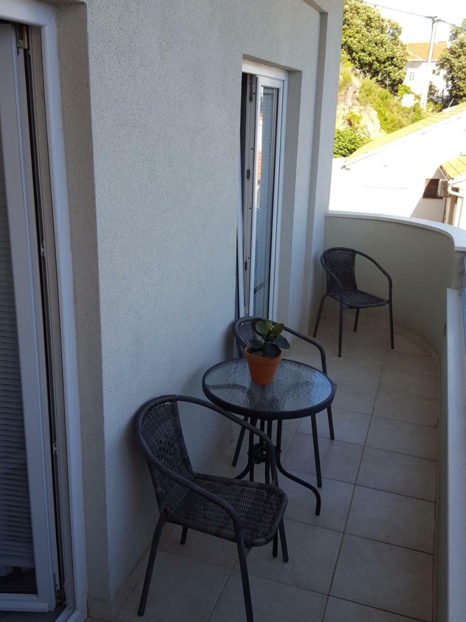 Apartmani Katja Omiš Extérieur photo